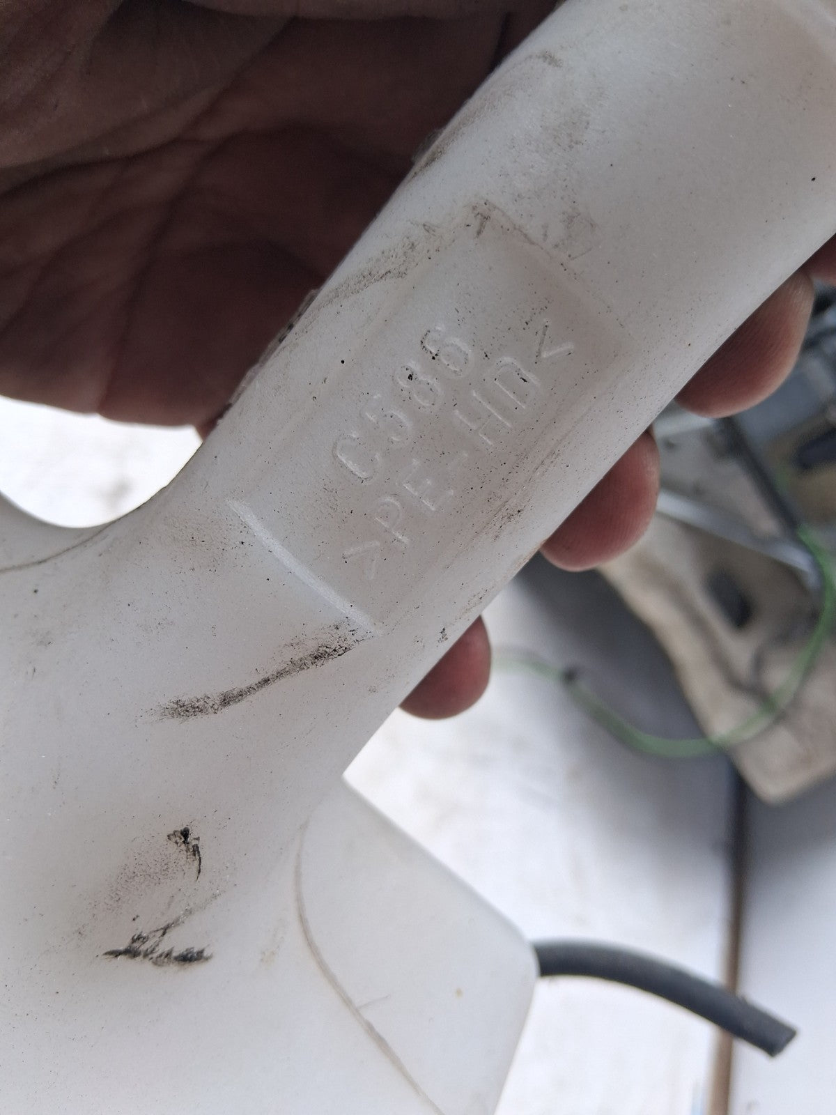 2010 FIAT 500 LOUNGE MK1 FRONT WINDSCREEN WASHER BOTTLE TANK RESERVOIR