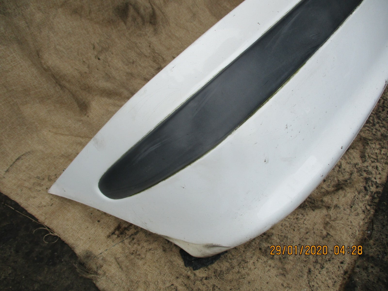 RENAULT MEGANE MK1 HATCHBACK 5 DOOR 1996 REAR BACK PLASTIC BUMPER IN WHITE