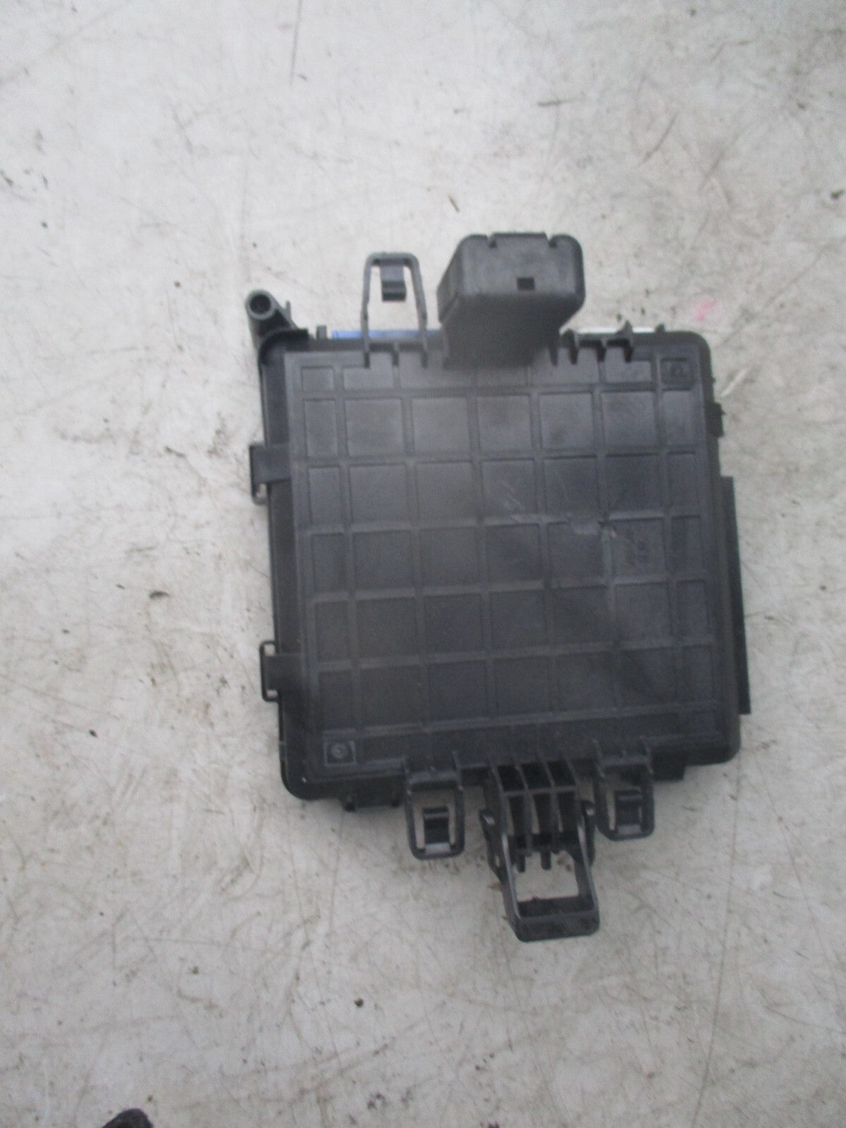 MAZDA 3 2020 BCM BODY CONTROL MODULE D41S675Z0