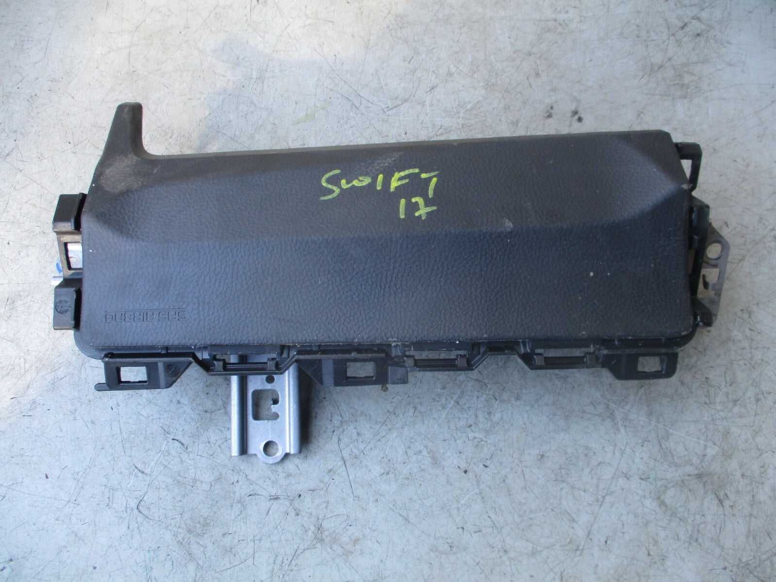 SUZUKI SWIFT MK3 2015 OS DRIVER SIDE KNEE AIRBAG 7395068L00