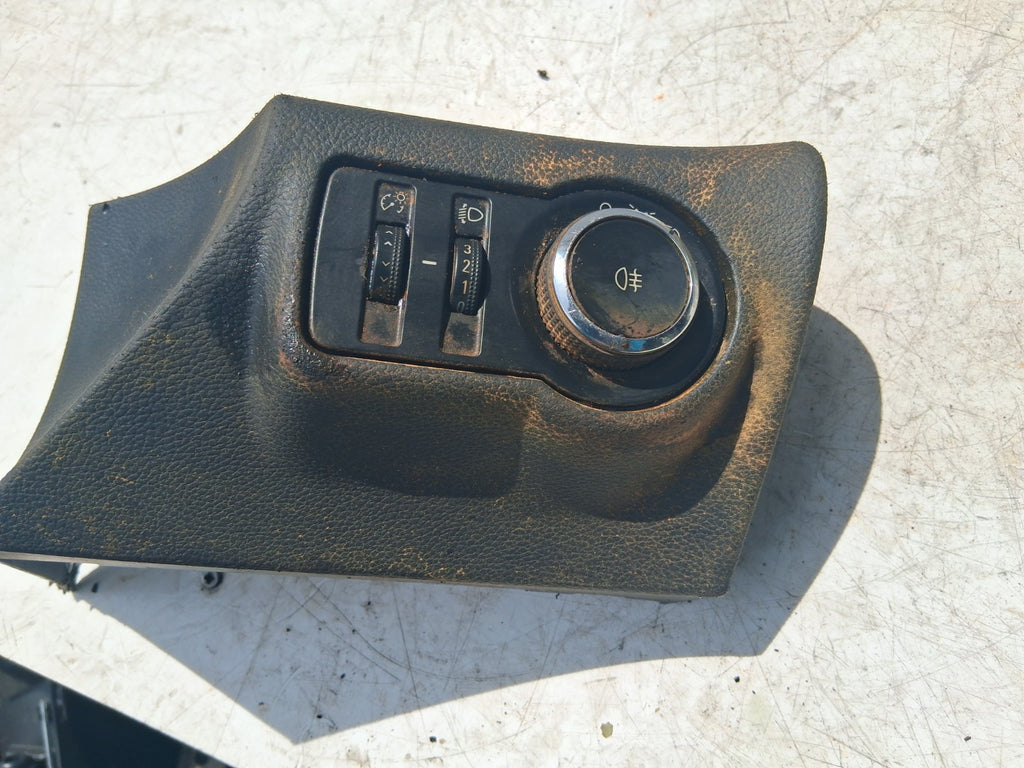 2013 VAUXHALL ASTRA J HEADLIGHT ADJUSTER CONTROL SWITCH 13268697