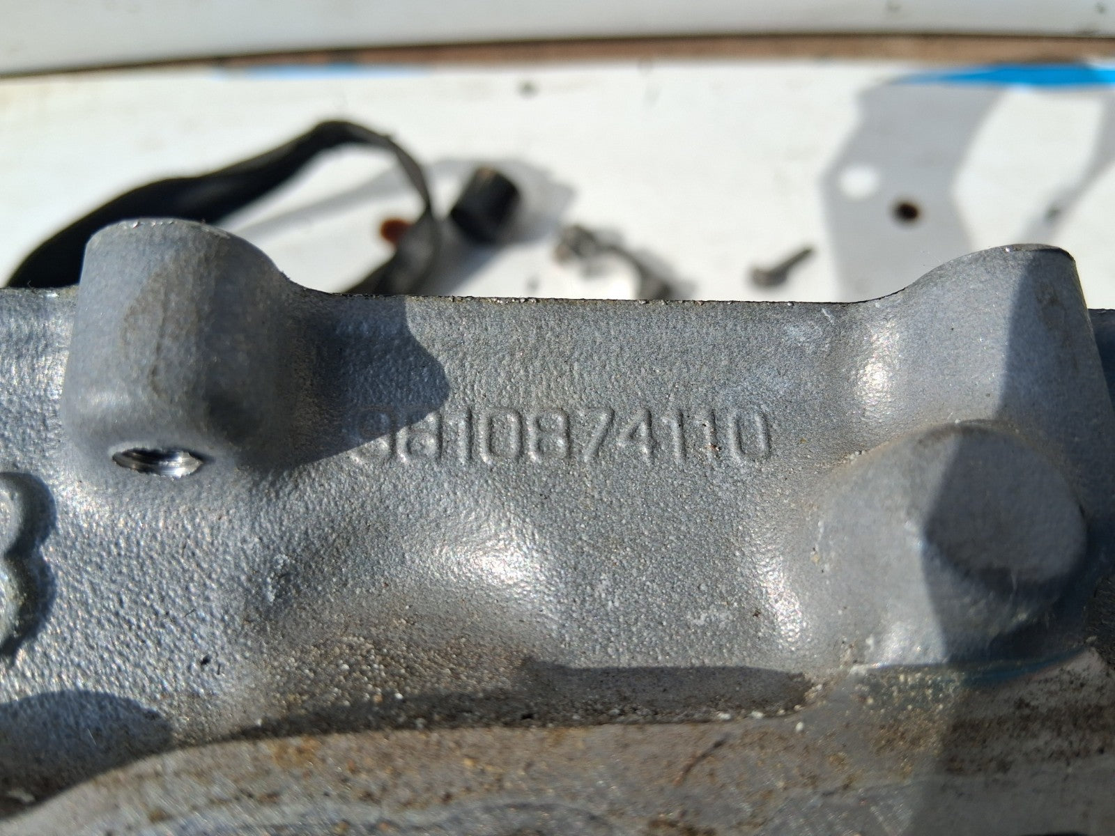 2021 CITROEN C4 MK3 1.2 PETROL ENGINE CYLINDER HEAD WITH VALVES 9810874110