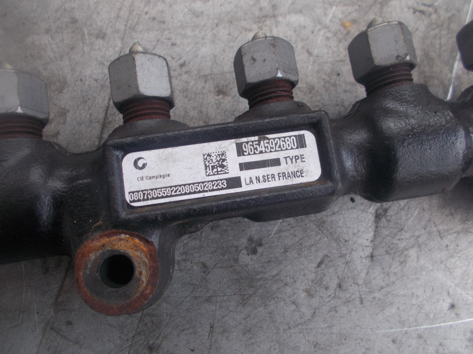 PEUGEOT 206 2003 1.4 HDI FUEL INJECTOR RAIL 9654592680