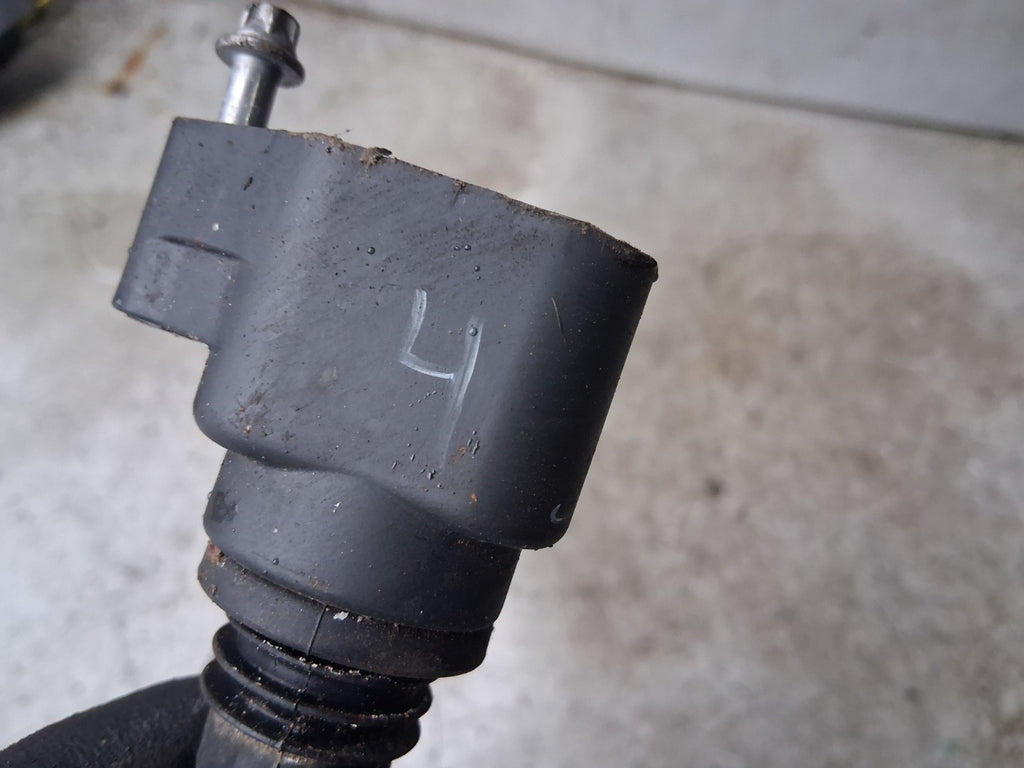 2017 BMW 4 SERIES F36 GRAN COUPE IGNITION COIL PACK 77460003