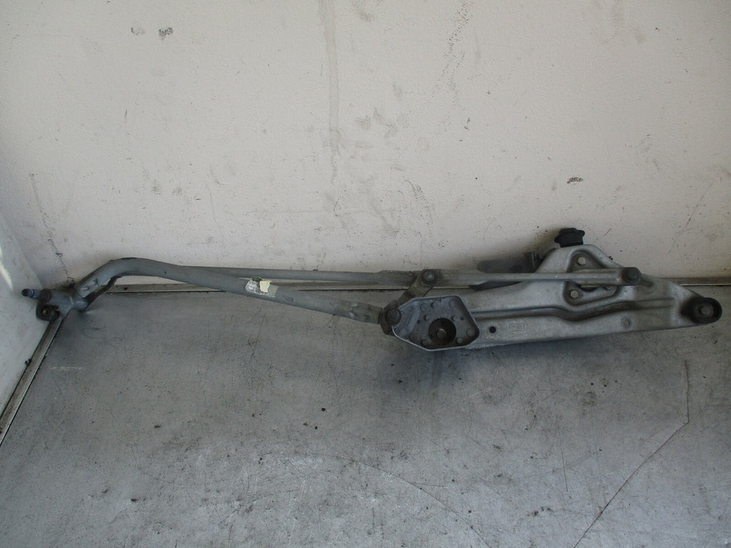 PEUGEOT 1007 2006 FRONT WINDSCREEN WIPER MOTOR LINKAGE MECHANISM 53564302