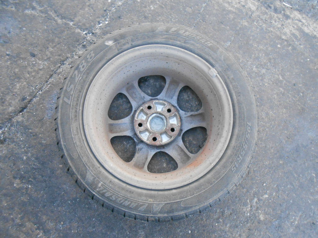 MAZDA PREMACY CP 2002 6 SPOKE 5 STUD ALUMINIUM ALLOY WHEEL 195/55 R15 REF002