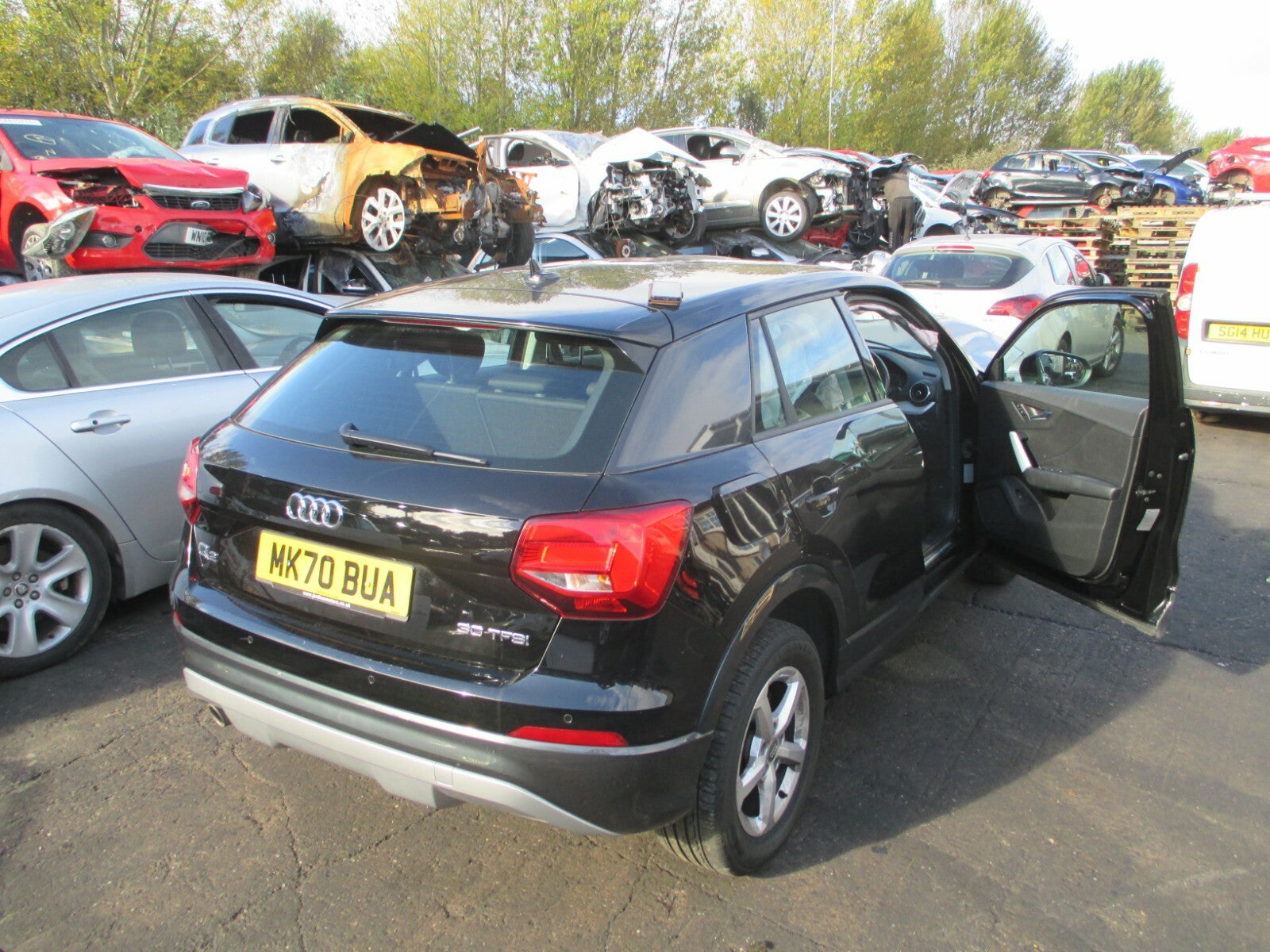 AUDI Q2 MK1 2020 FRONT WINDSCREEN WINDOW WIPER MOTOR AND LINKAGE ARMS ASSEMBLY