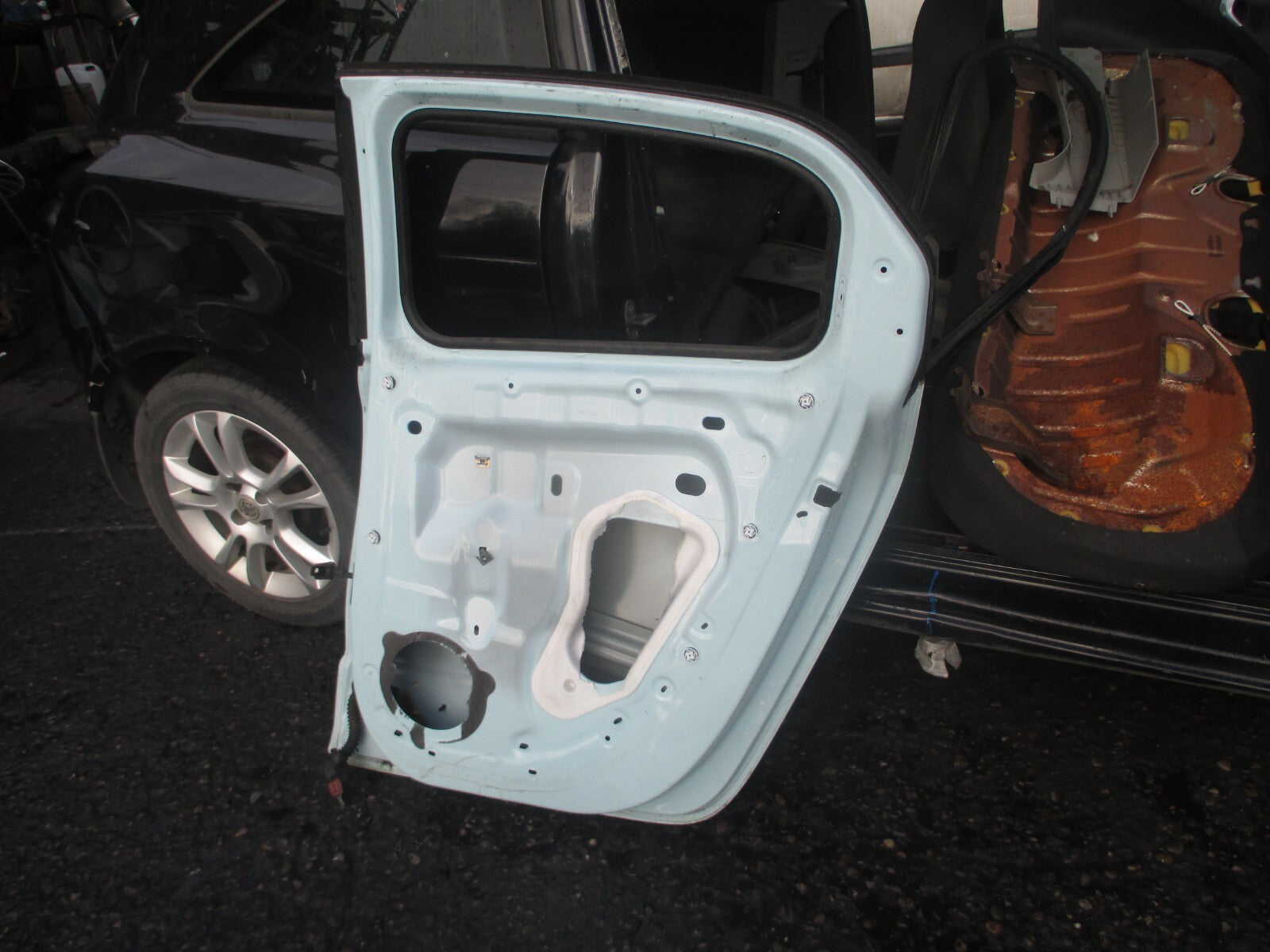 RENAULT TWINGO MK3 2017 OSR DRIVER SIDE REAR BARE DOOR LIGHT BLUE