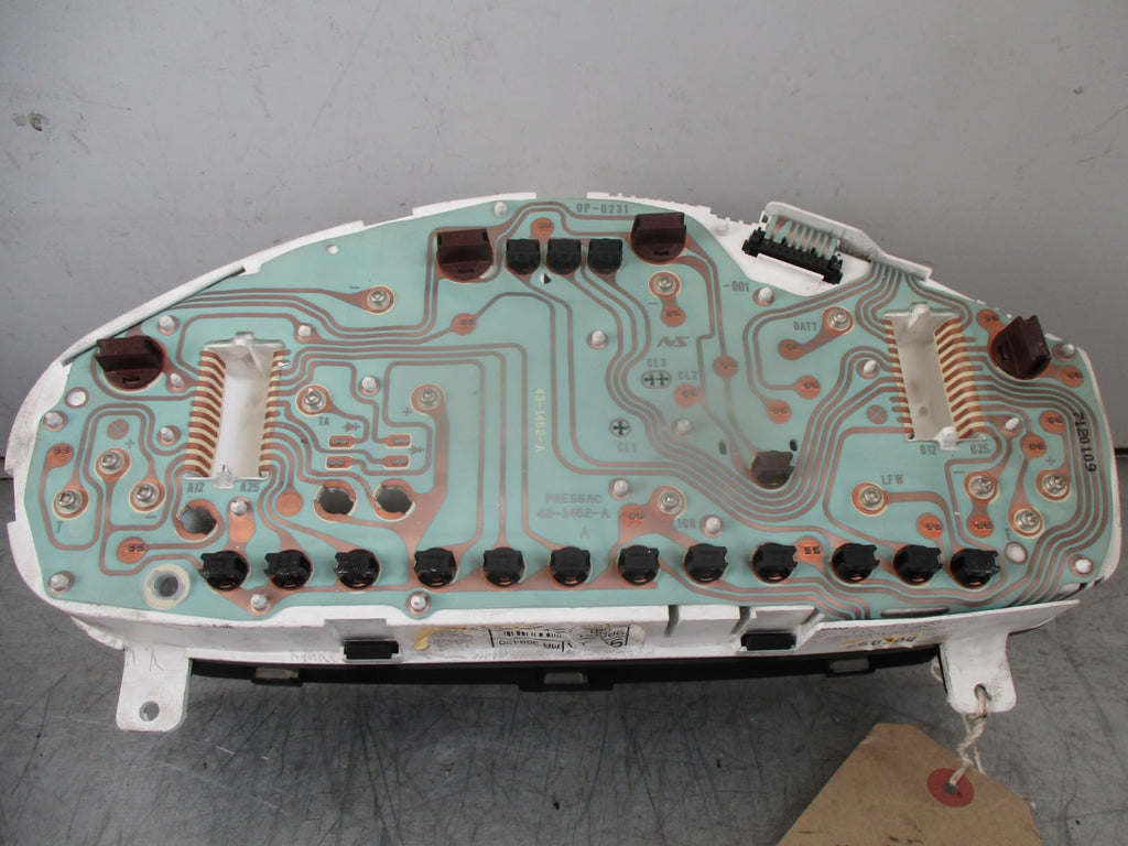 1998 MITSUBISHI CARISMA 1.8 GDI  SPEEDOMETER INSTRUMENT CLUSTER MR308420