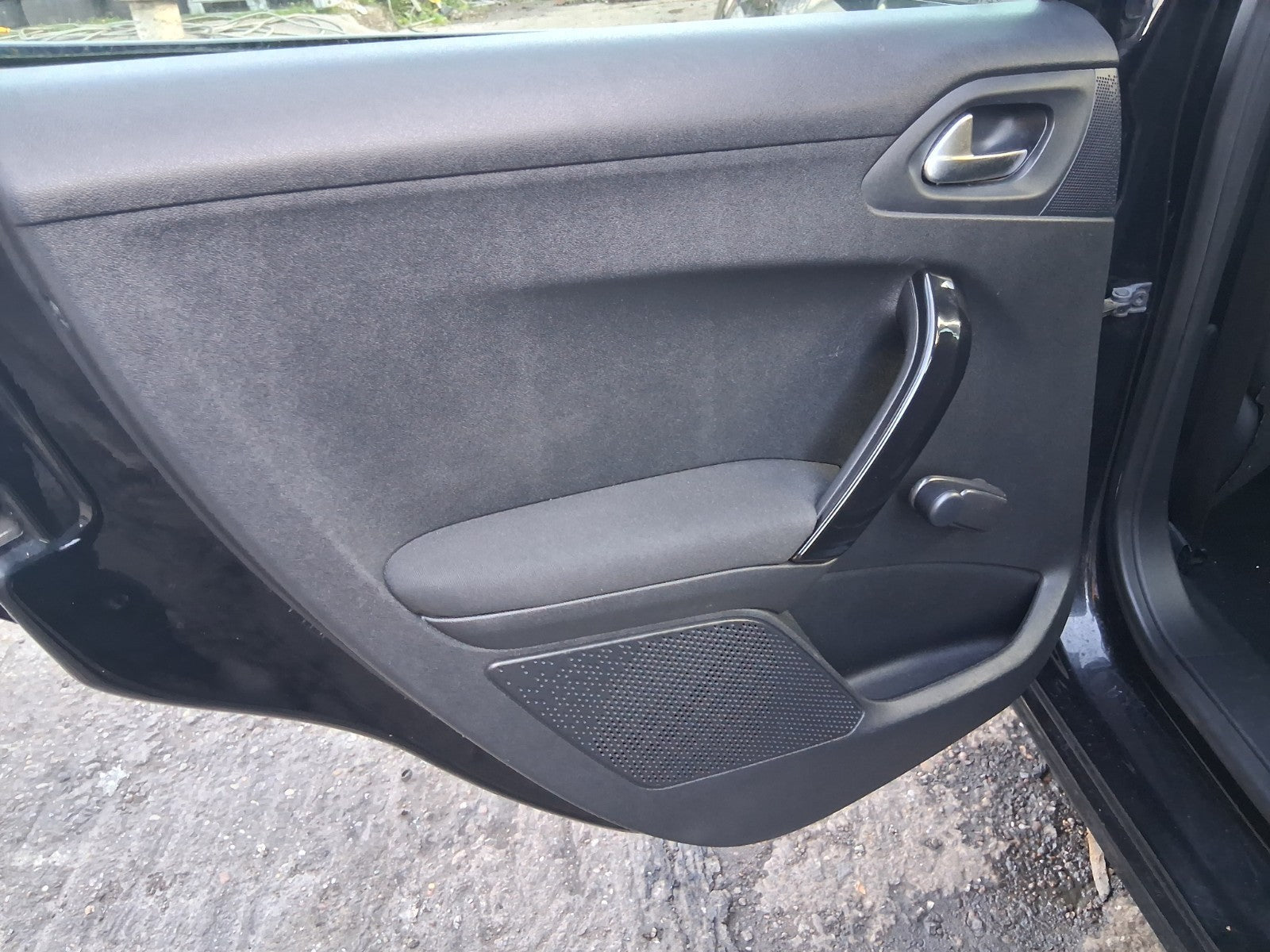 2014 PEUGEOT 208 NSR PASSENGER SIDE REAR LEFT COMPLETE DOOR PEARL BLACK KTV