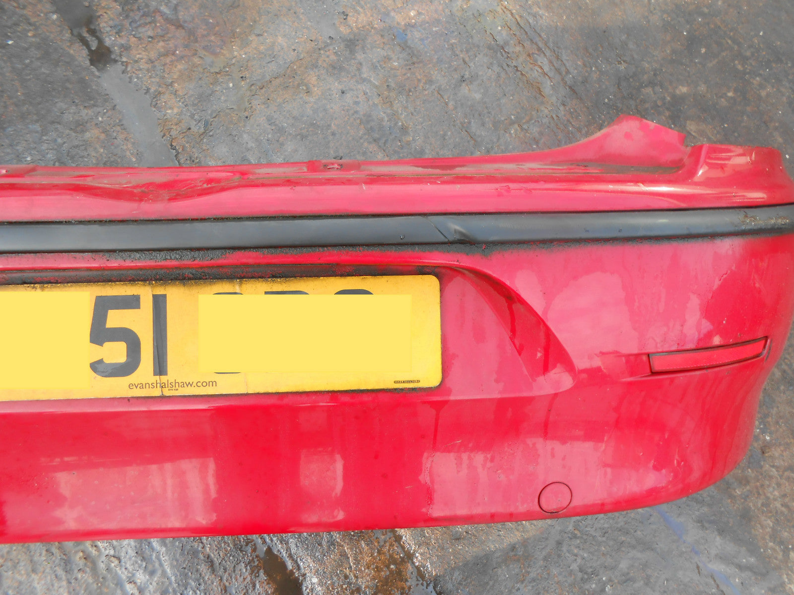 ALFA ROMEO 147 2001 5 DOOR COMPLETE REAR BUMPER FOG SPOT LIGHT LIGHTS LOOM RED