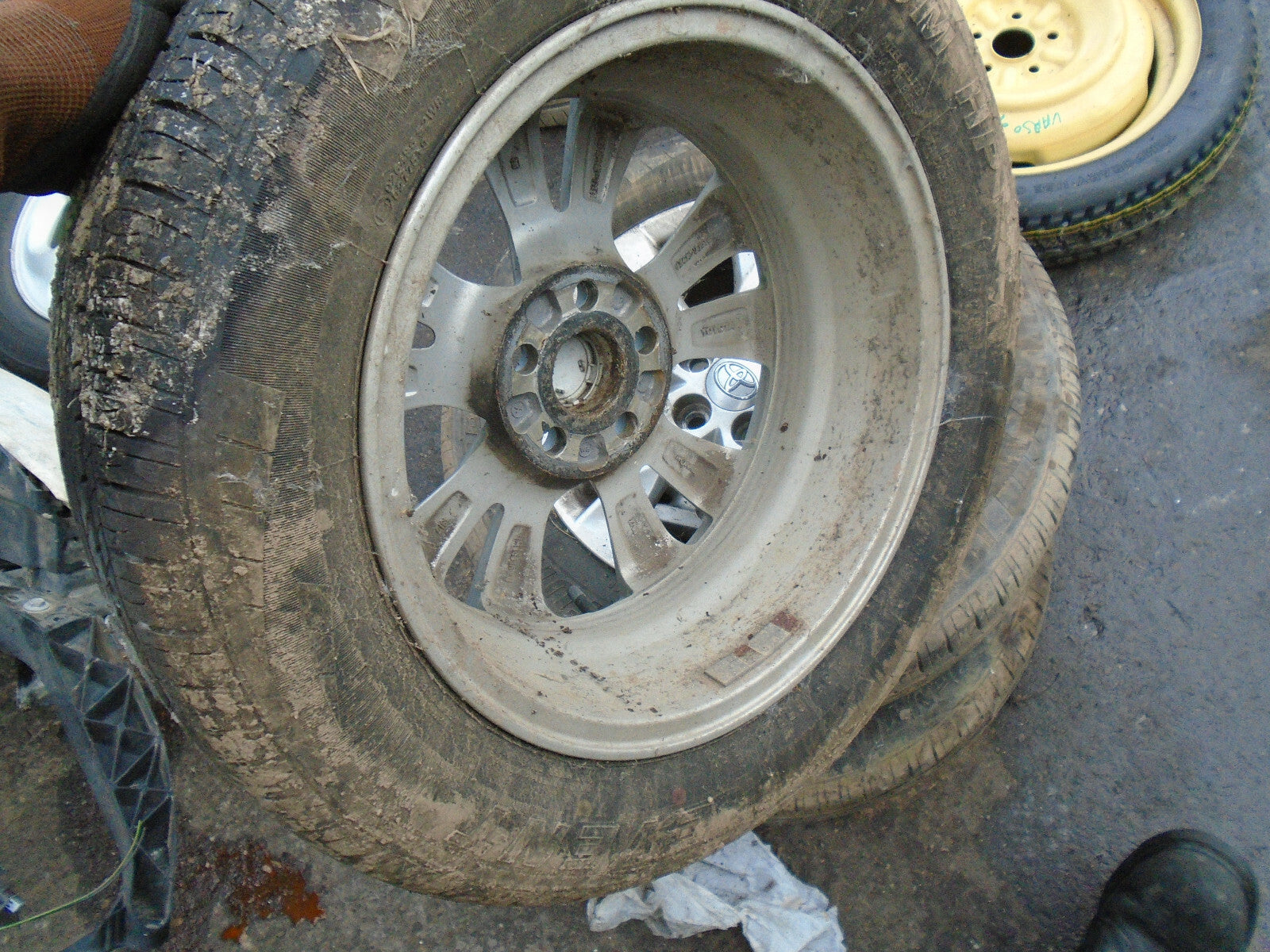 TOYOTA VERSO 2016 15 INCH SINGLE ALLOY WHEEL WITH TYRE 185/65R15