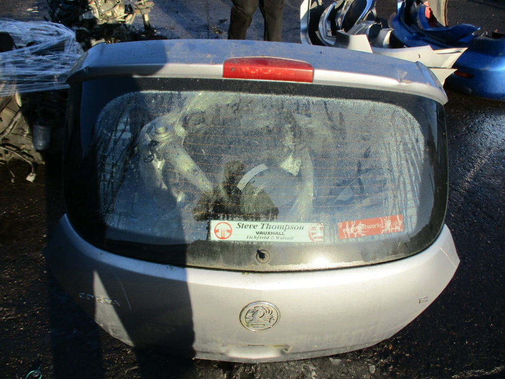 VAUXHALL CORSA D 3 DOOR 2010 COMPLETE BOOT LID TAILGATE WIPER MOTOR GLASS SILVER