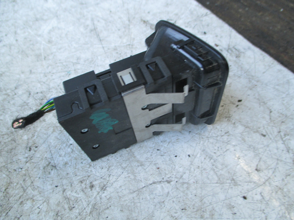 MERCEDES BENZ GLA MK1 X156 2019 ELECTRONIC HANDBRAKE RELEASE SWITCH a2469050451