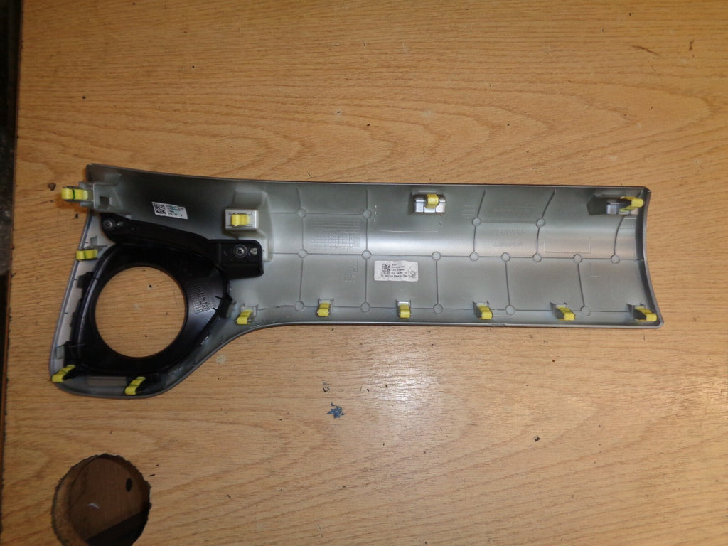 PEUGEOT 108 MK2 1.0 PETROL PASSENGER SIDE AIR VENT TRIM GREY 550120H060
