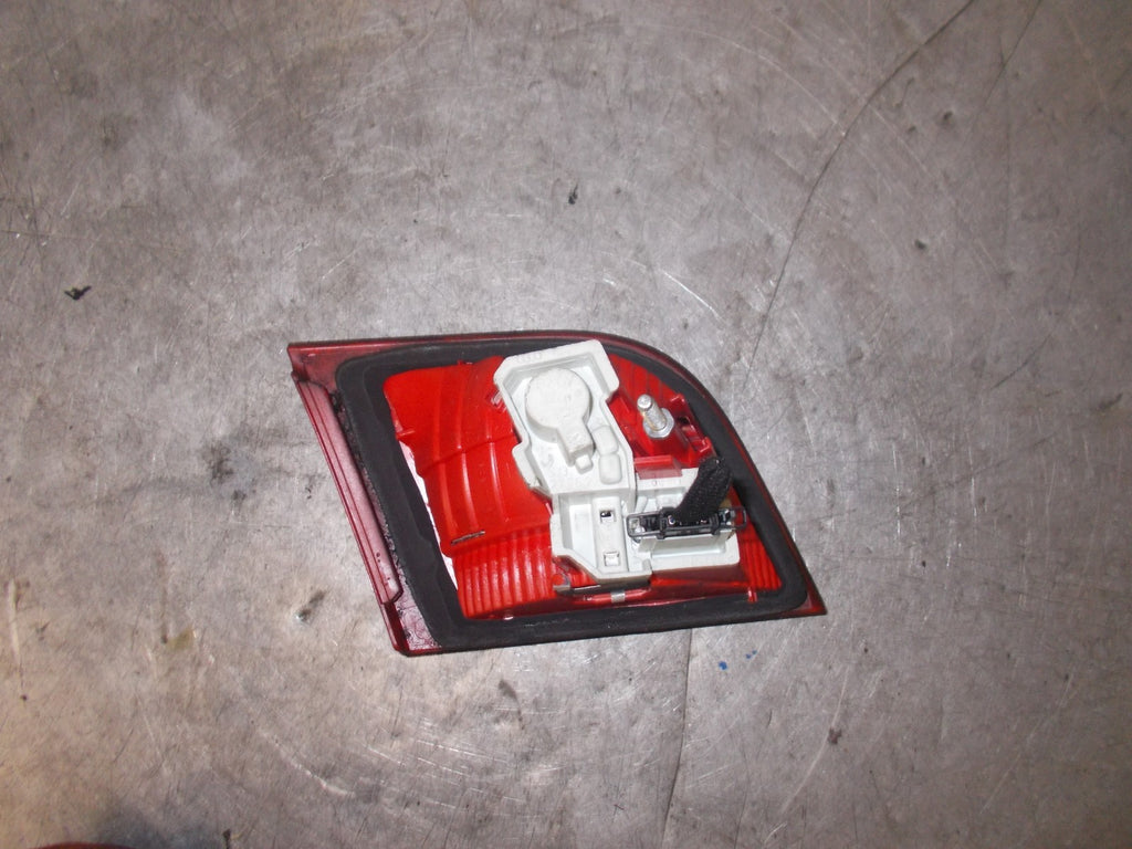 AUDI A3 2008 OSR DRIVER SIDE INNER REAR LIGHT TAIL LIGHT 8P4945094B