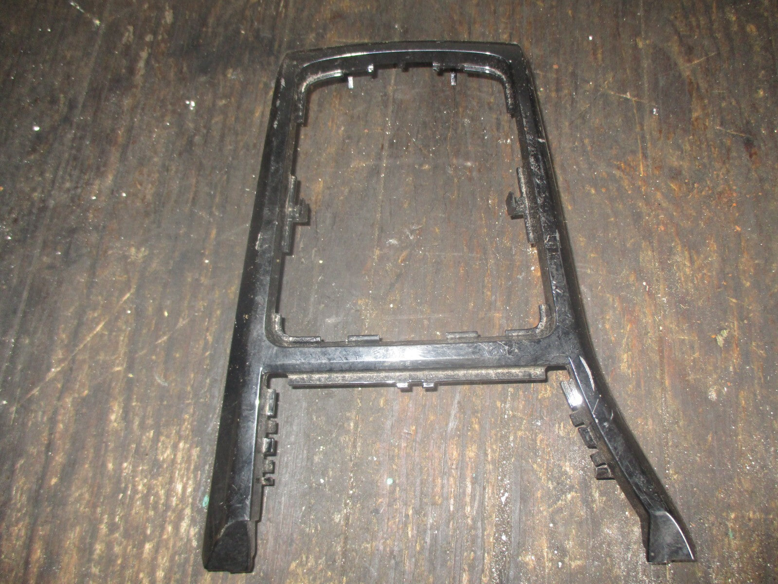 VAUXHALL ASTRA 2008 GEARSTICK SURROUND 13116962