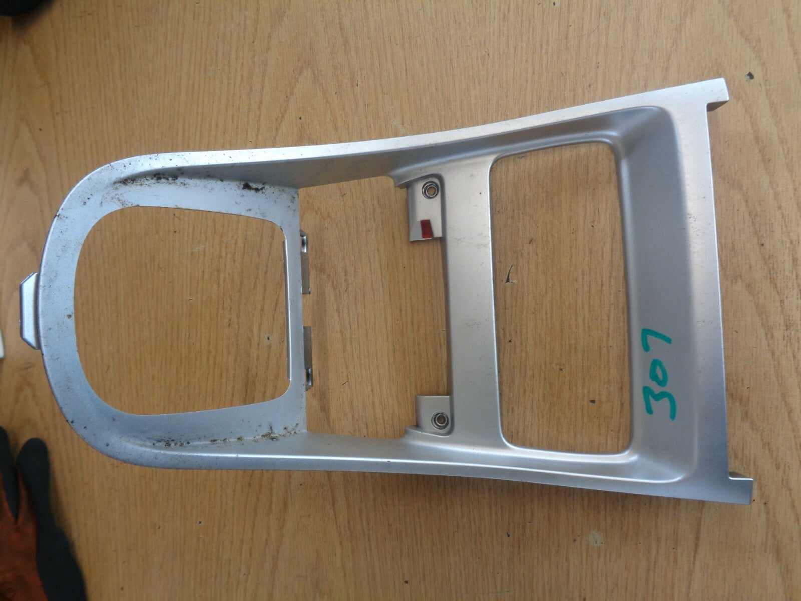 PEUGEOT 307 2006 HDI CENTRE CONSOLE GEAR STICK TRIM 9651943877