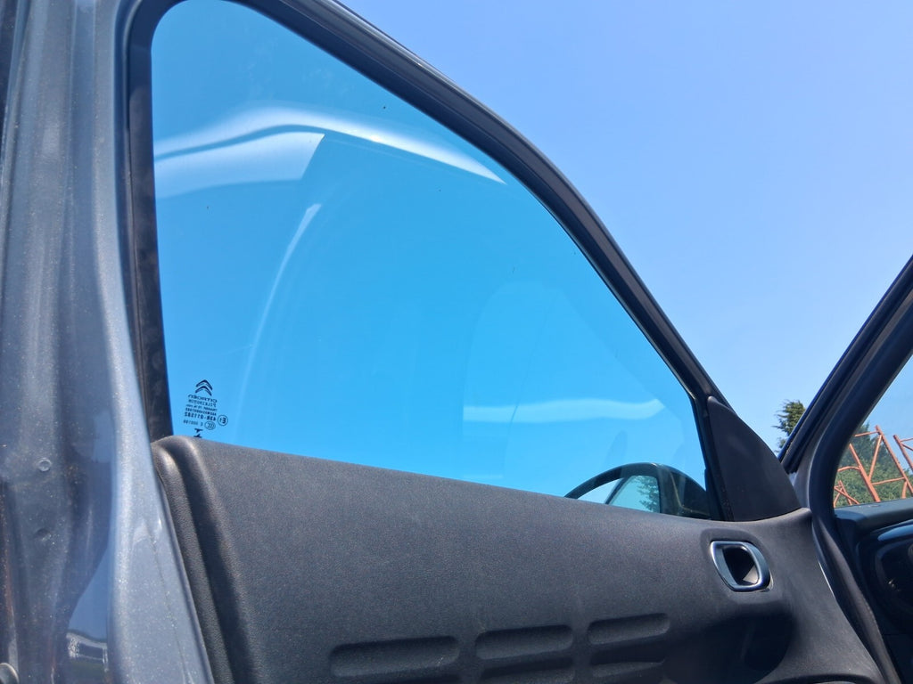 2020 CITROEN C4 CACTUS NSF PASSENGER SIDE FRONT LEFT WINDOW GLASS