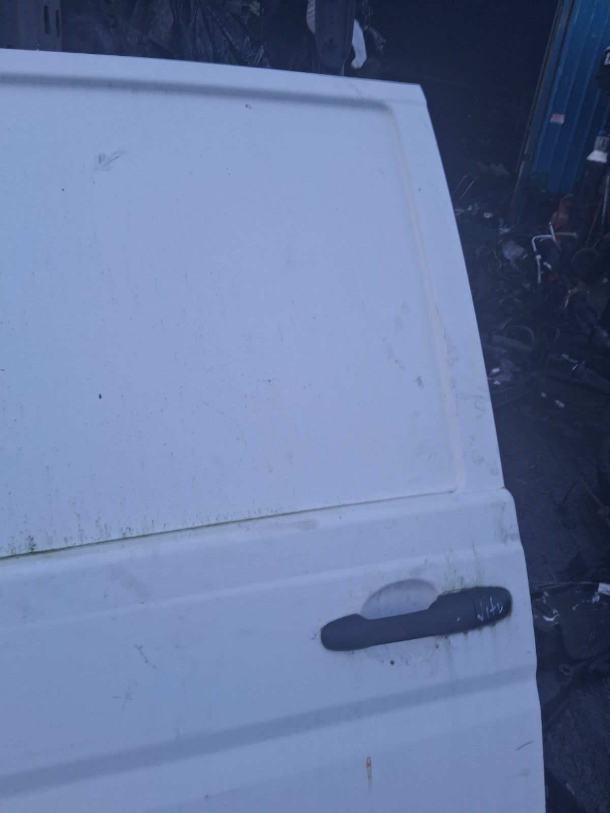 2007 MERCEDES BENZ VITO W639 OS DRIVER SIDE SLIDING COMPLETE DOOR WHITE