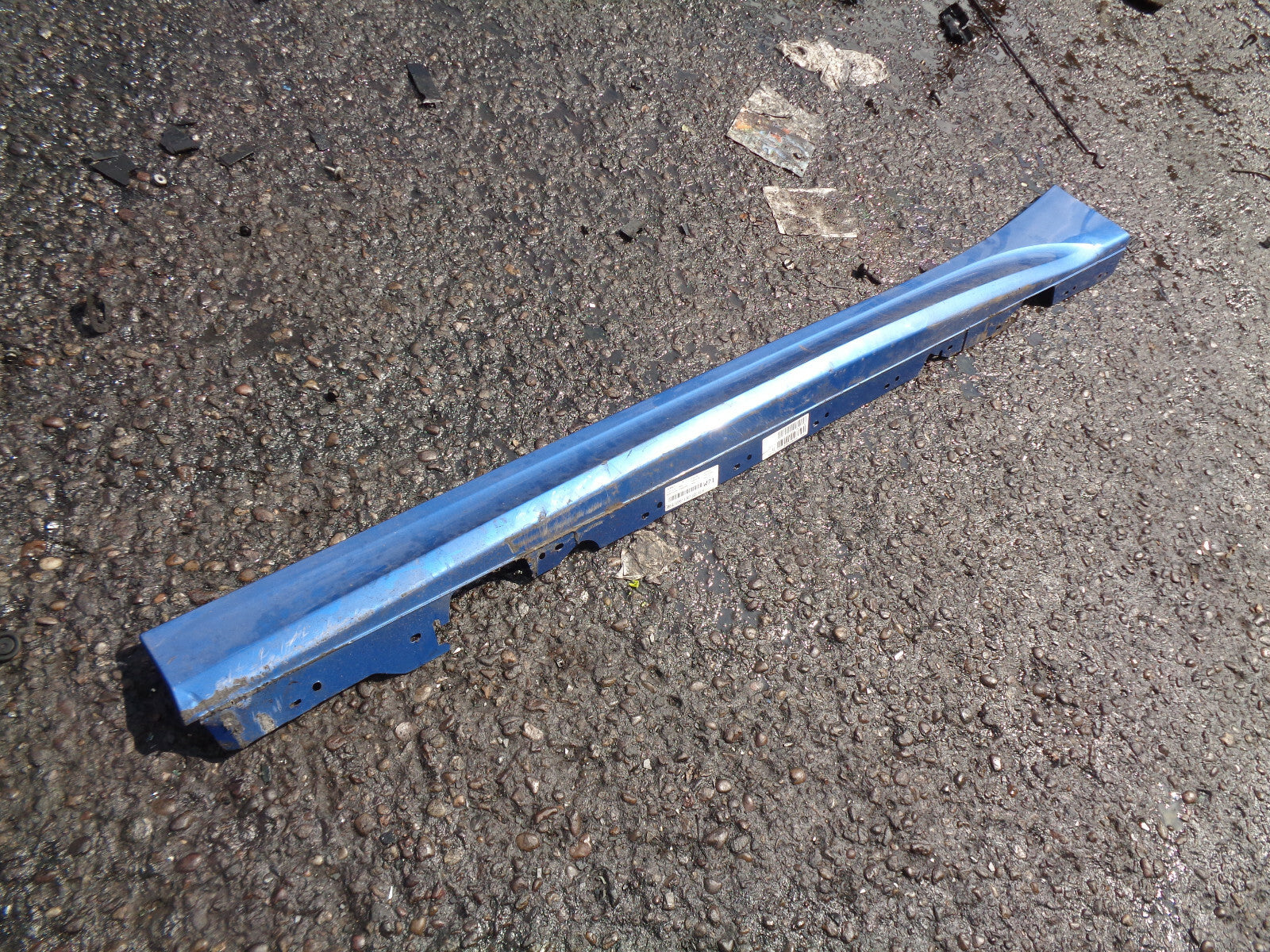 BMW 1 SERIES F20 2019 LCI FACELIFT NSR PASSENGER SIDE SKIRT VALANCE BLUE