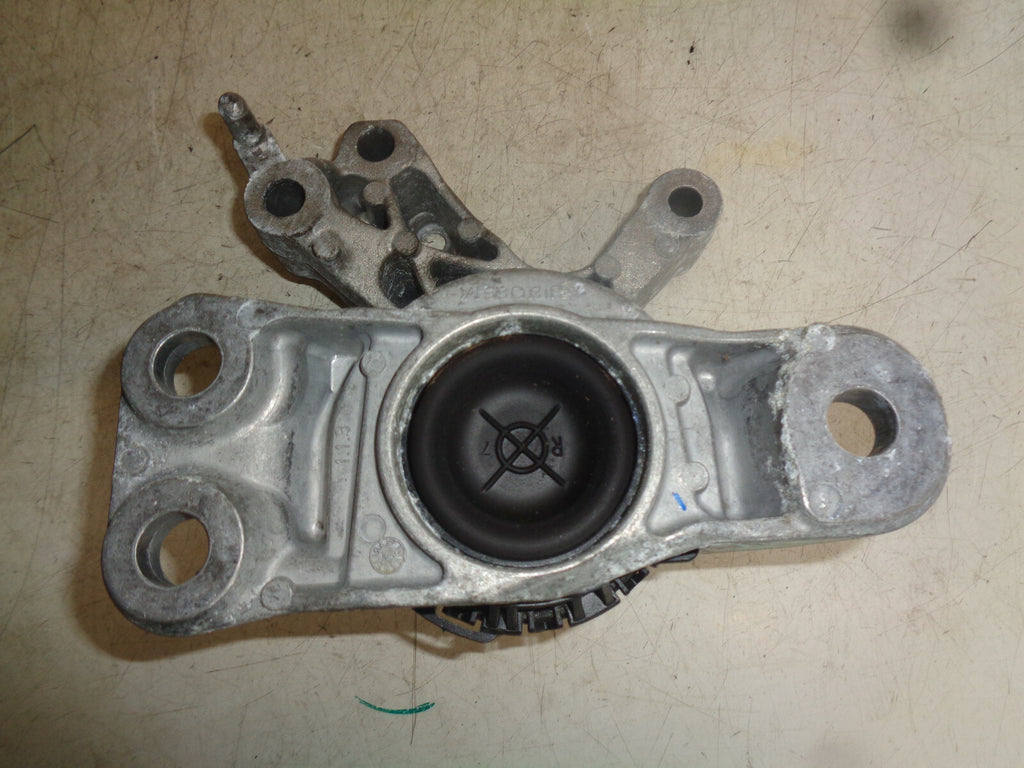 NISSAN QASHQAI J11 MK2 2019 1.2 PETROL OS DRIVER SIDE ENGINE MOUNT 112846249R