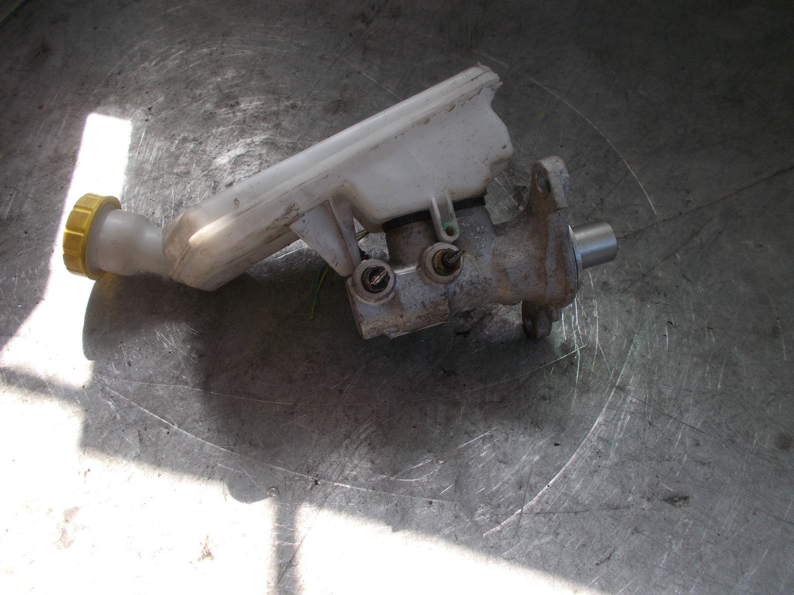 PEUGEOT 208 2016 DIESEL BRAKE MASTER CYLINDER 32069745