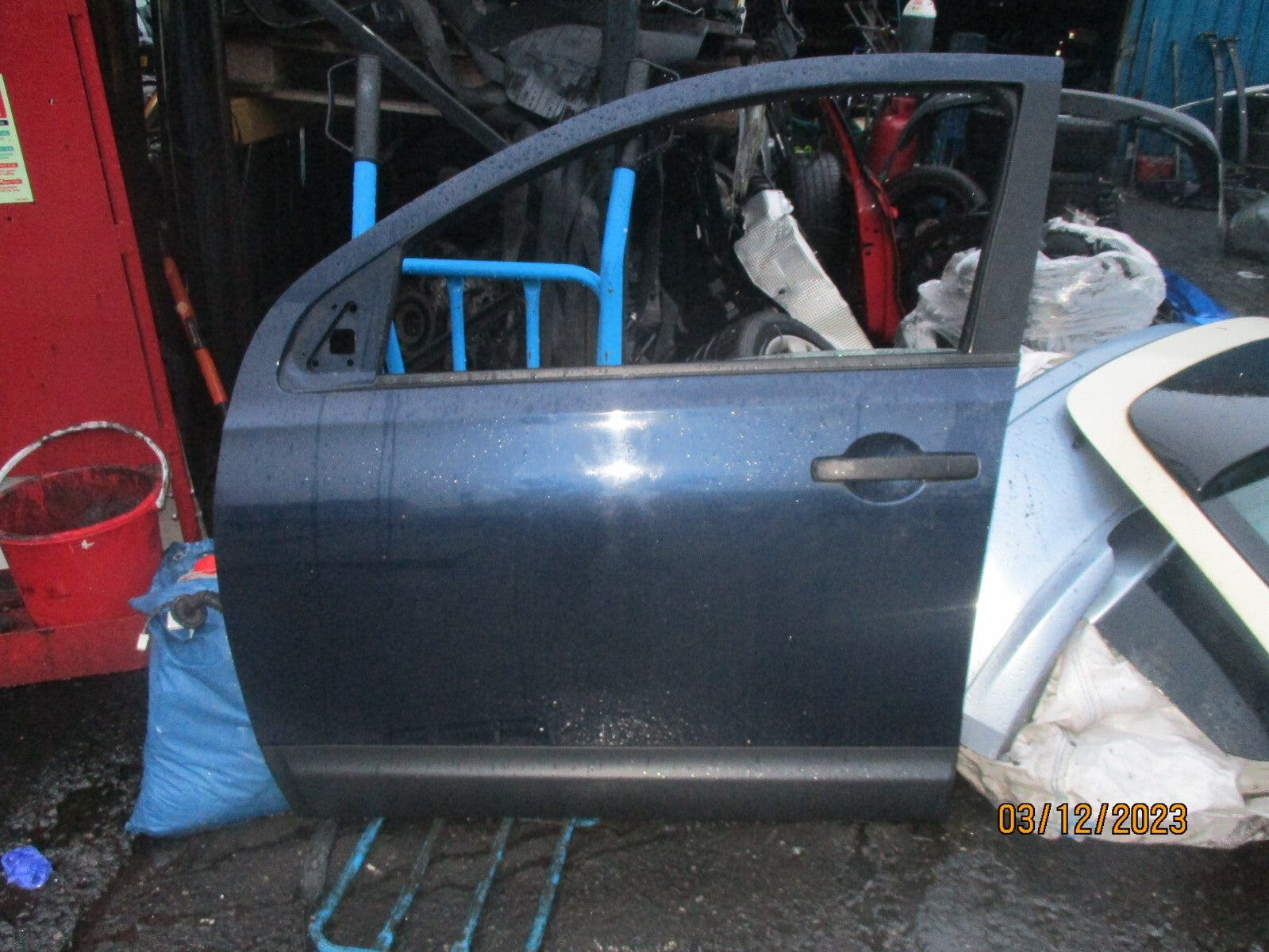 2009 NISSAN QASHQAI J10 NSF PASSENGER SIDE FRONT COMPLETE DOOR BLUE