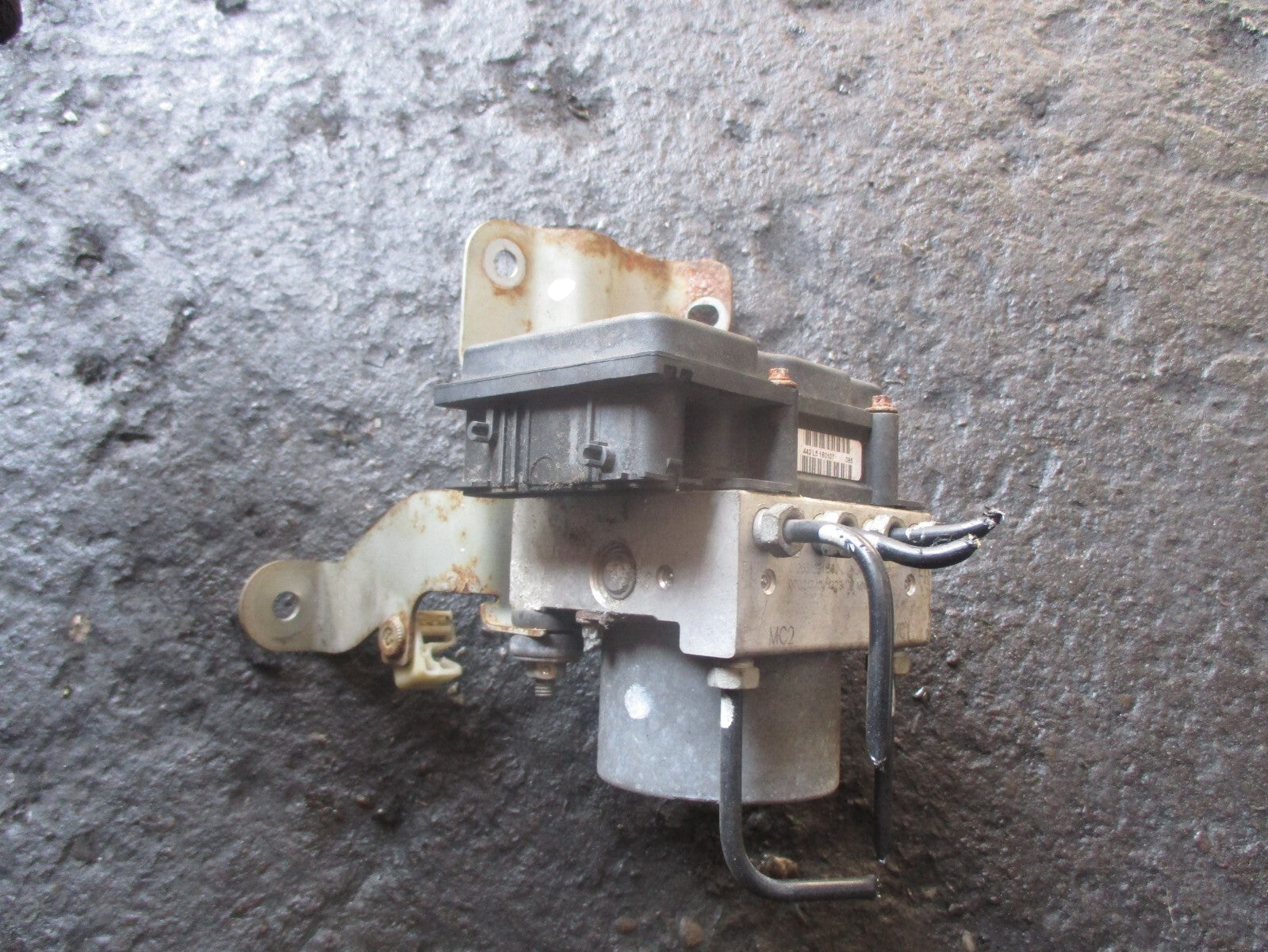 MITSUBISHI COLT 2008 ABS PUMP MODULE A4544200975