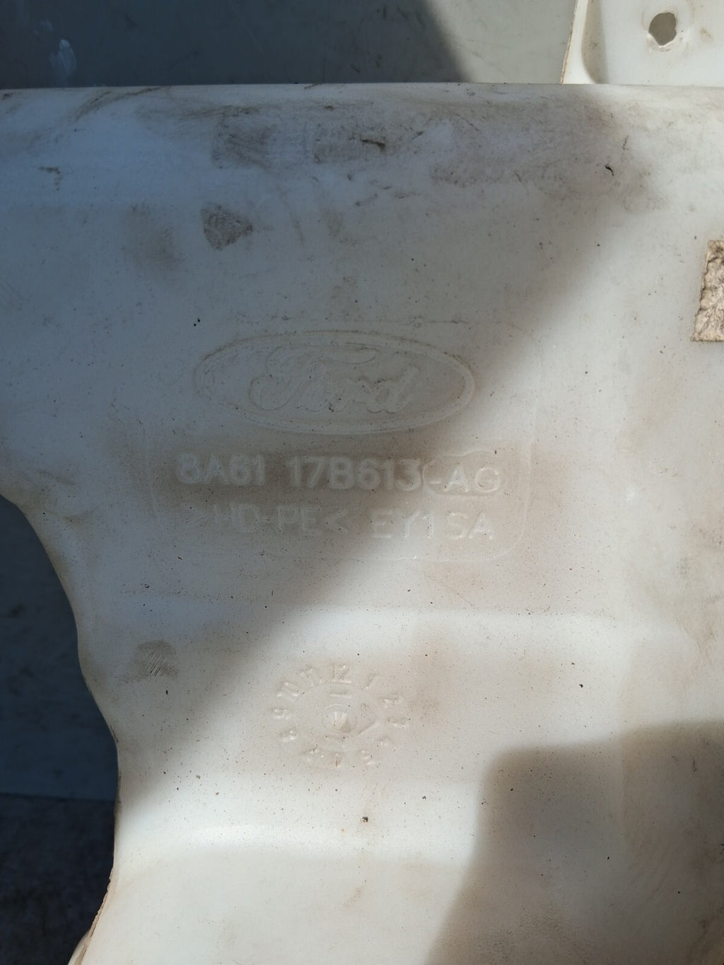 FORD B MAX 2013 WINDSCREEN WASHER BOTTLE RESERVOIR 8A6117B613
