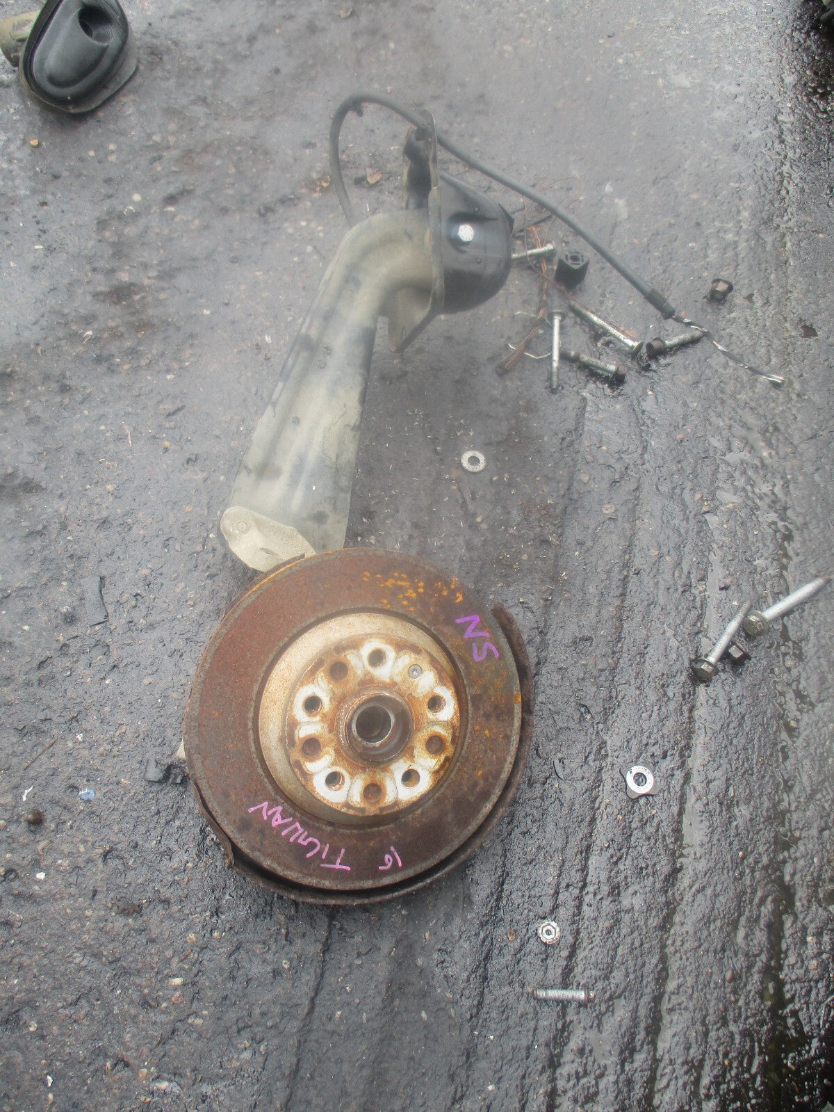 VW VOLKSWAGEN TIGUAN MK2 2016 NSR PASSENGER SIDE REAR LEFT BEARING HUB