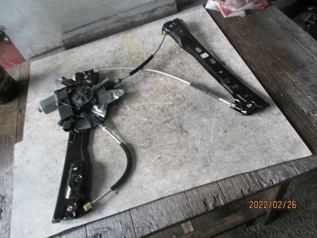 VAUXHALL INSIGNIA 2014 MK1 OSF FRONT DRIVER SIDE WINDOW REGULATOR MOTOR 20952453