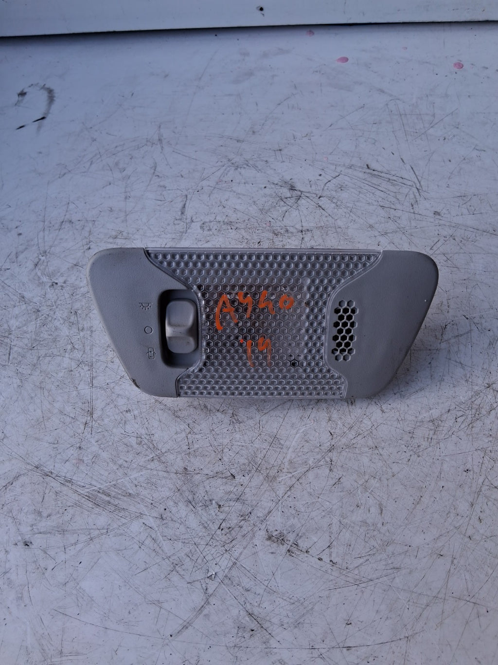 2019 TOYOTA AYGO MK2 FRONT INTERIOR ROOF LIGHT