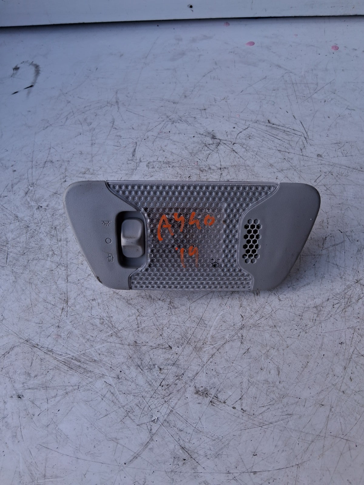 2019 TOYOTA AYGO MK2 FRONT INTERIOR ROOF LIGHT