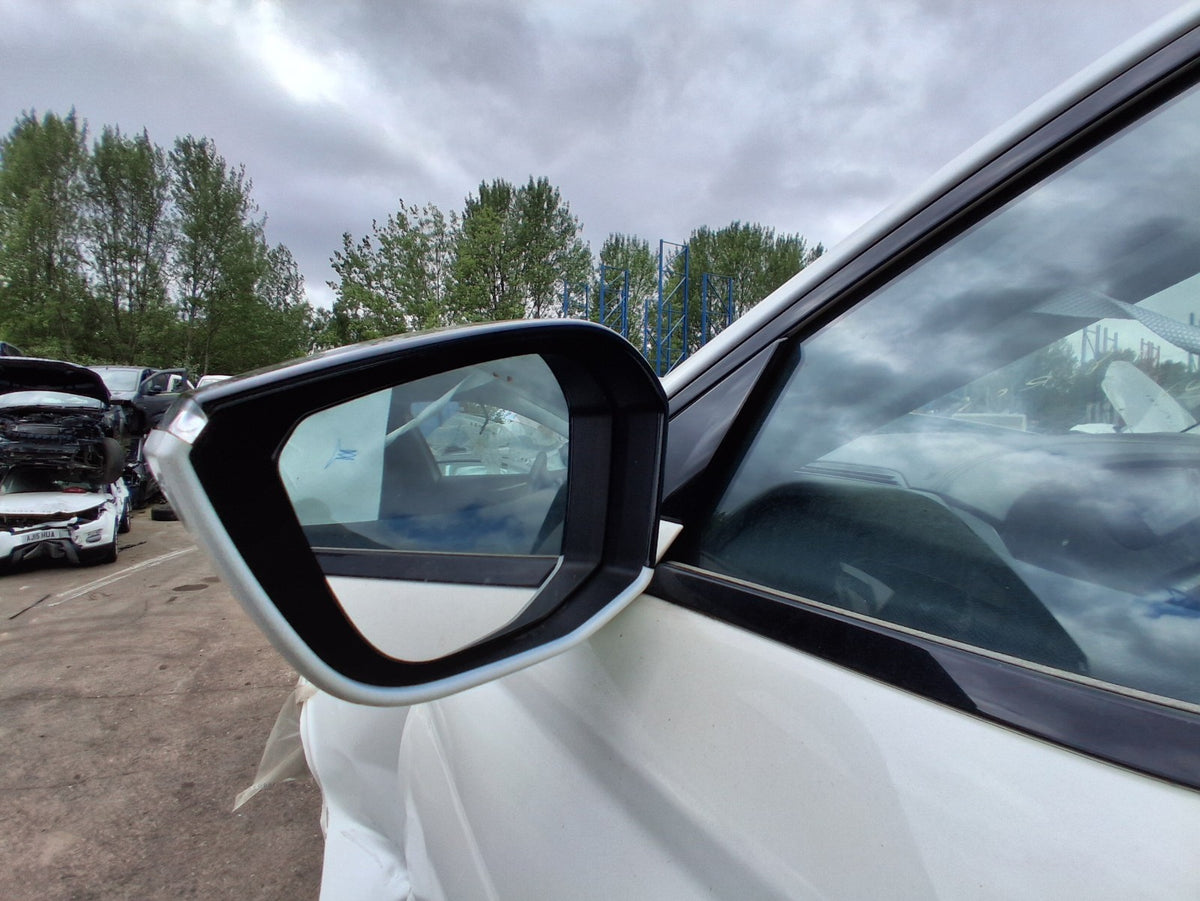 2023 DS DS 4 CROSSOVER NSF PASSENGER FRONT POWERFOLD WING MIRROR PUDDLE LIGHT
