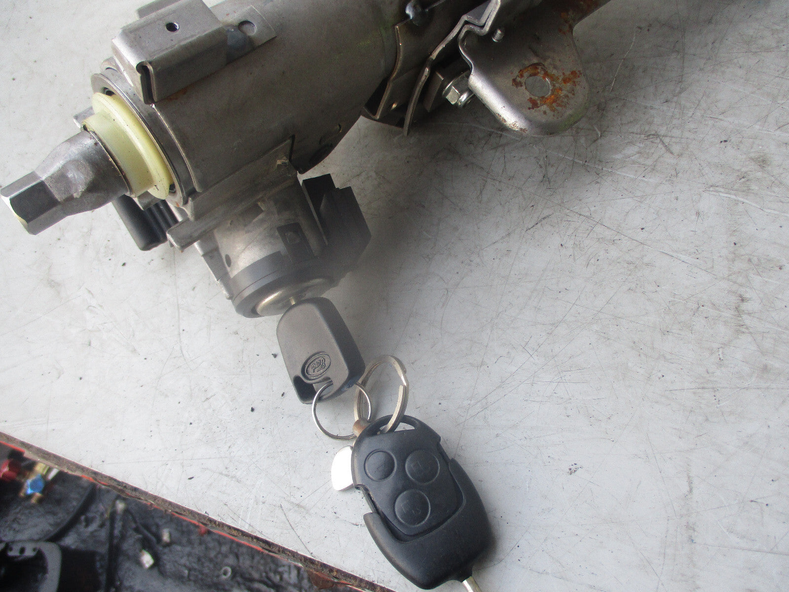FORD FOCUS MK4 2010 ADJUSTABLE STEERING COLUMN