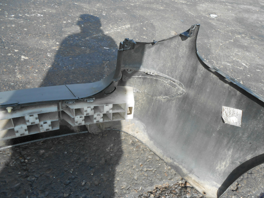 RENAULT LAGUNA MK2 2004 ESTATE COMPLETE REAR BUMPER BLACK