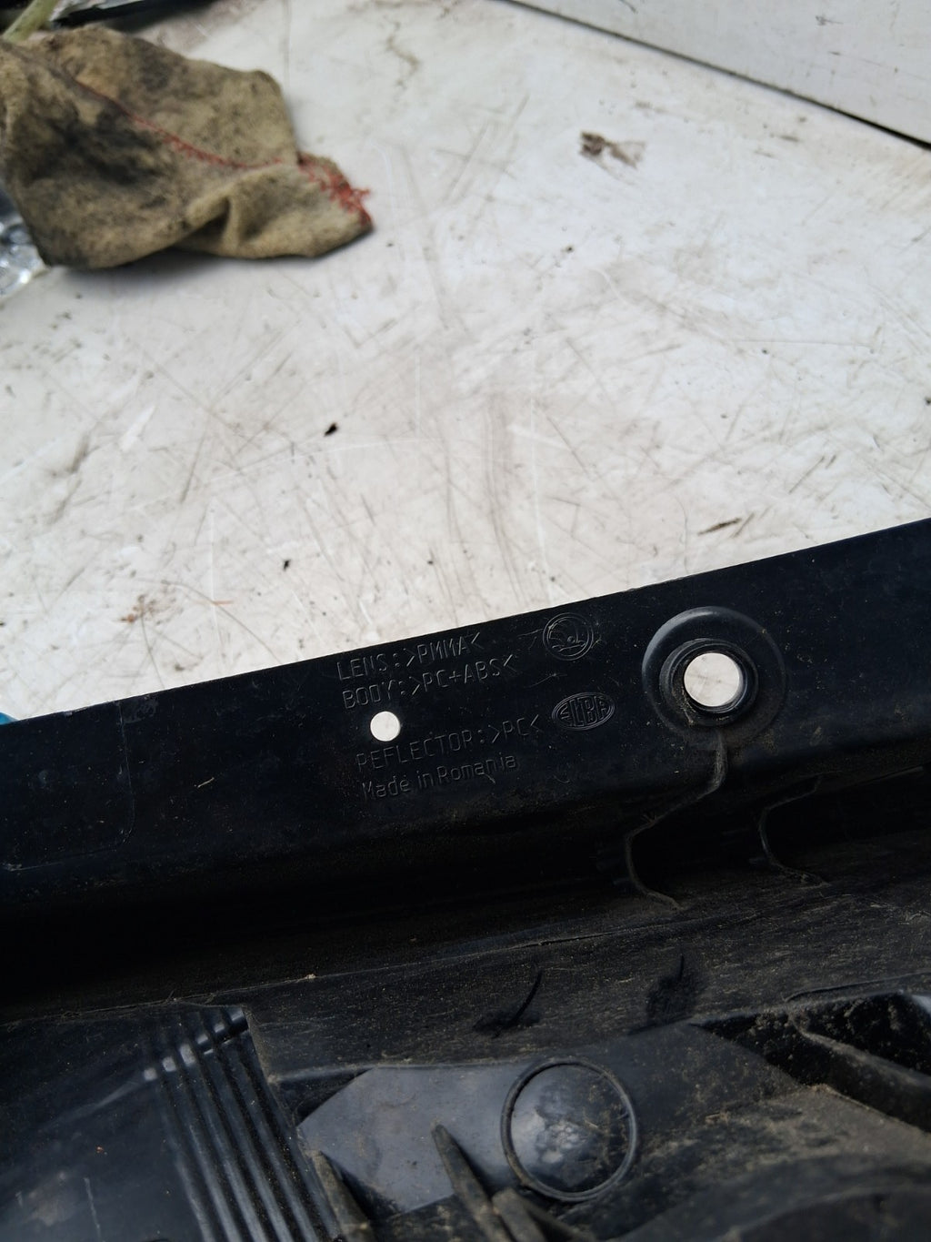2019 SKODA FABIA BOOT TAILLIGHT NSR PASSENGER SIDE REAR 6V6945257