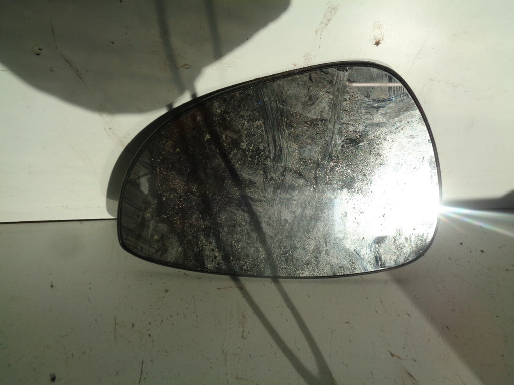 FORD FIESTA  2011 OS DRIVER SIDE WING MIRROR INNER GLASS