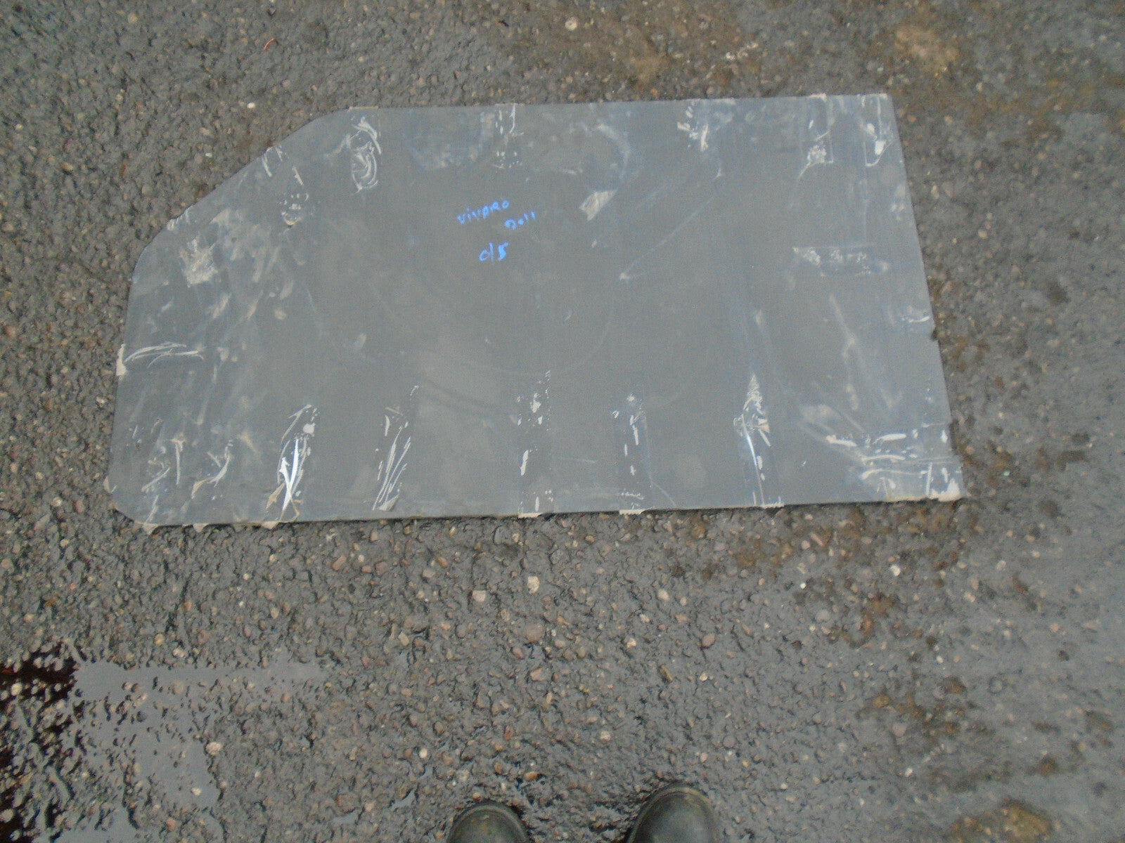 VAUXHALL VIVARO MK1 2011 OS DRIVER SIDE SLIDING DOOR WINDOW PLASTIC GLASS