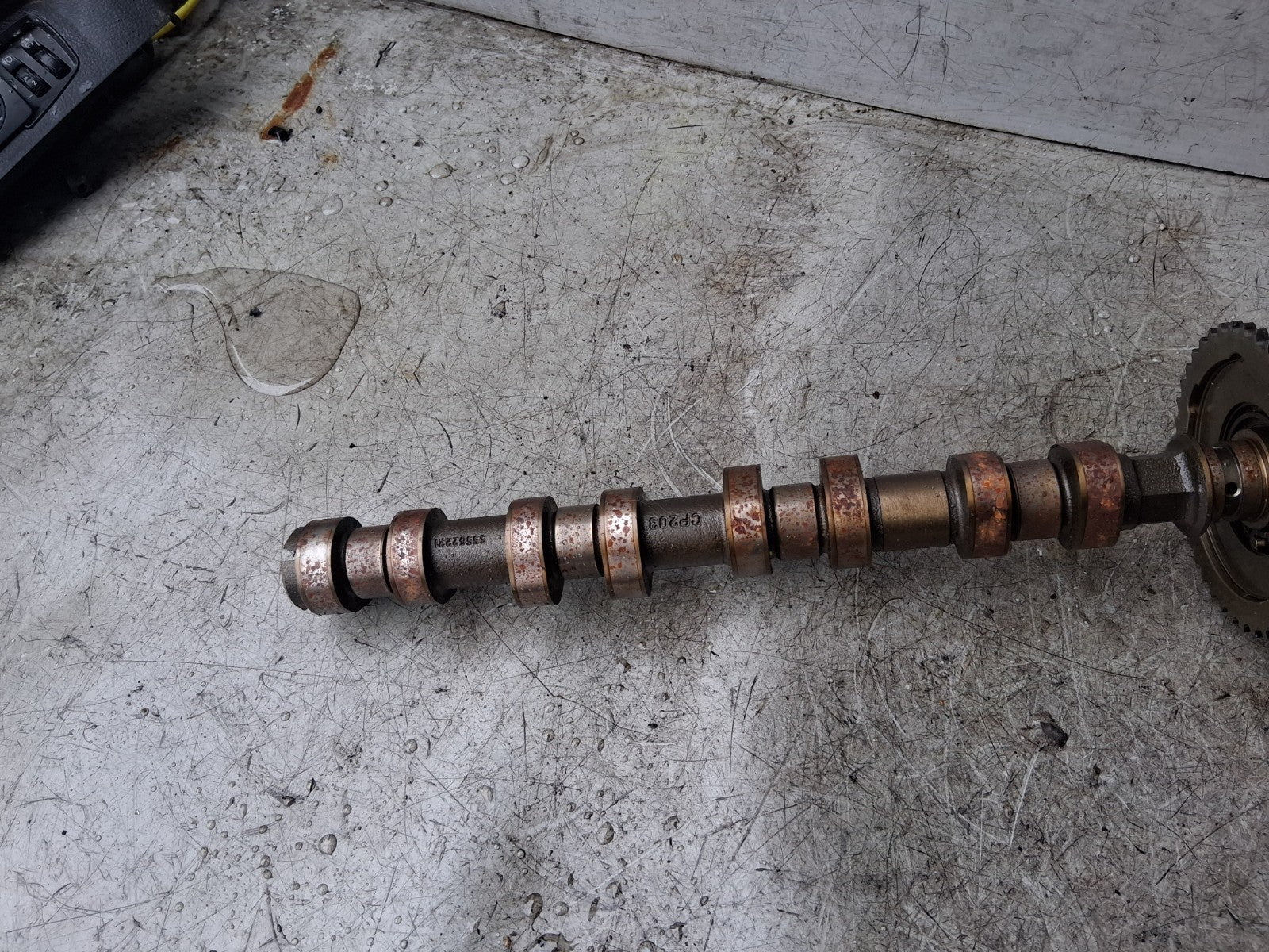 2018 VAUXHALL CORSA E PAIR OF CAMSHAFTS INLET 55562231