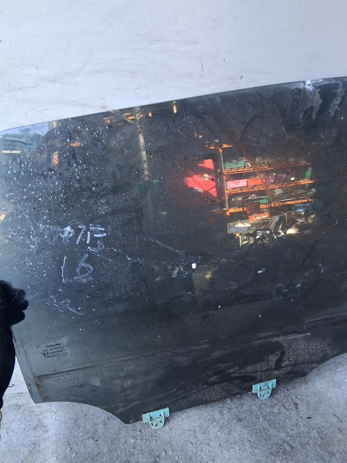 2016 NISSAN NOTE OSF DRIVER SIDE FRONT DOOR WINDOW GLASS 43R-006723