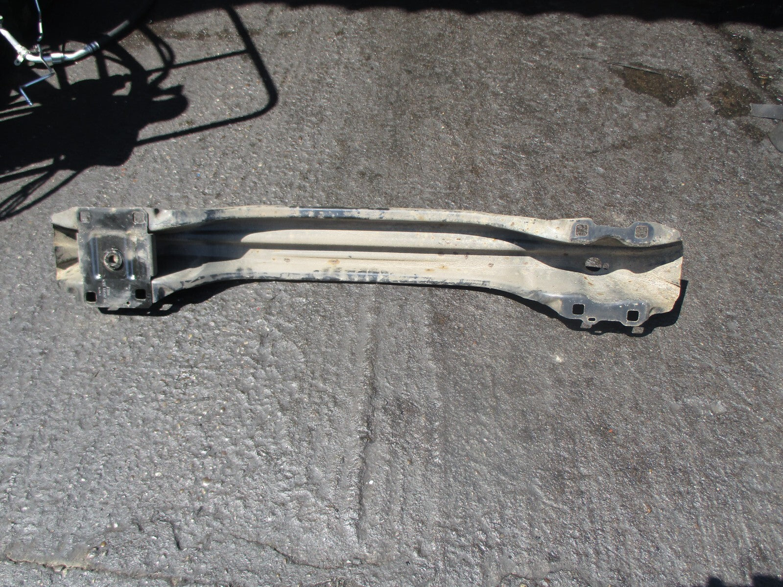 JAGUAR XE 2017 REAR BUMPER REINFORCEMENT CRASH BAR