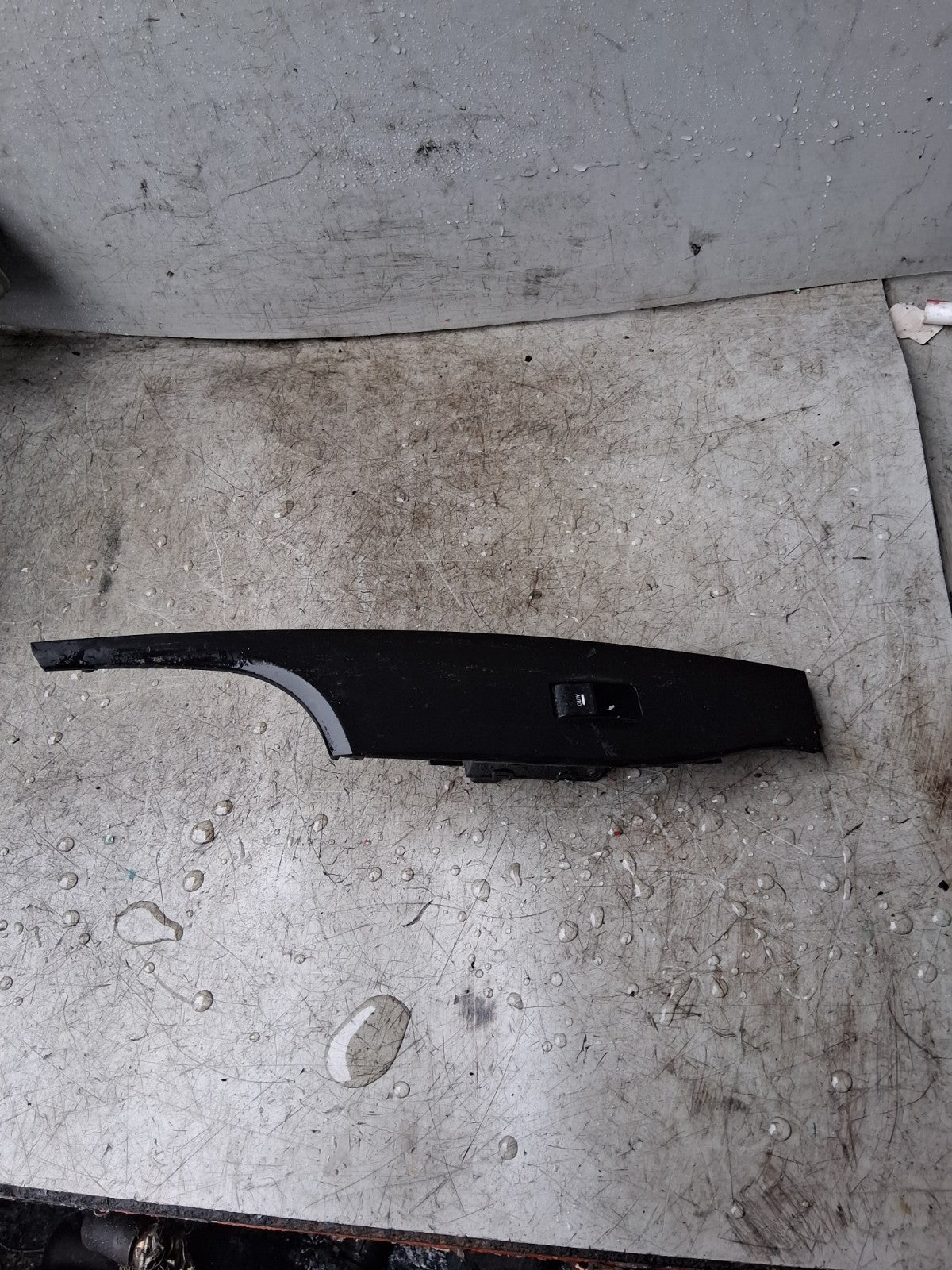 2013 HYUNDAI i40 OSF DRIVER SIDE FRONT WINDOW CONTROL SWITCH 93575-3Z2004X