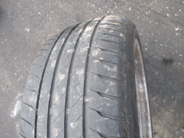 AUDI A3 8Y 17-INCH ALLOY WHEEL WITH TYRE 225/45R17 8Y0601025E
