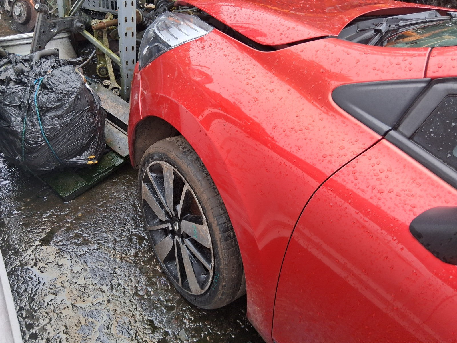 2013 RENAULT CLIO X98 MK4 17 INCH ALLOY WHEEL WITH TYRE 205/45R17