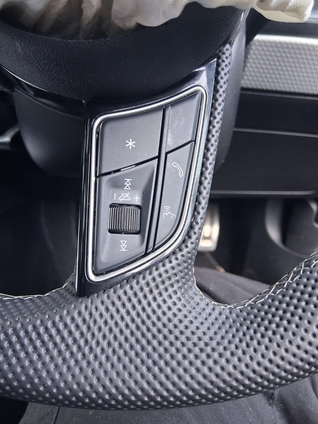 2024 AUDI A1 S LINE MK2 GB MULTIFUNCTIONAL STEERING WHEEL