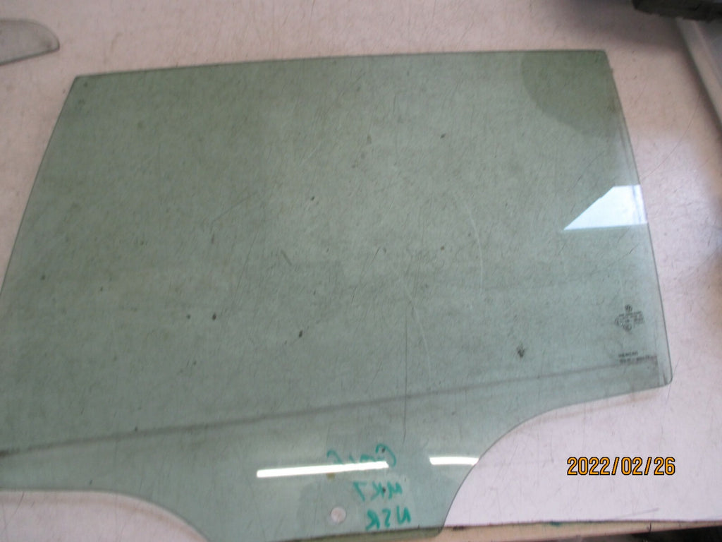 VOLKSWAGEN GOLF 2018 MK7NSR REAR PASSENGER SIDE WINDOW GLASS