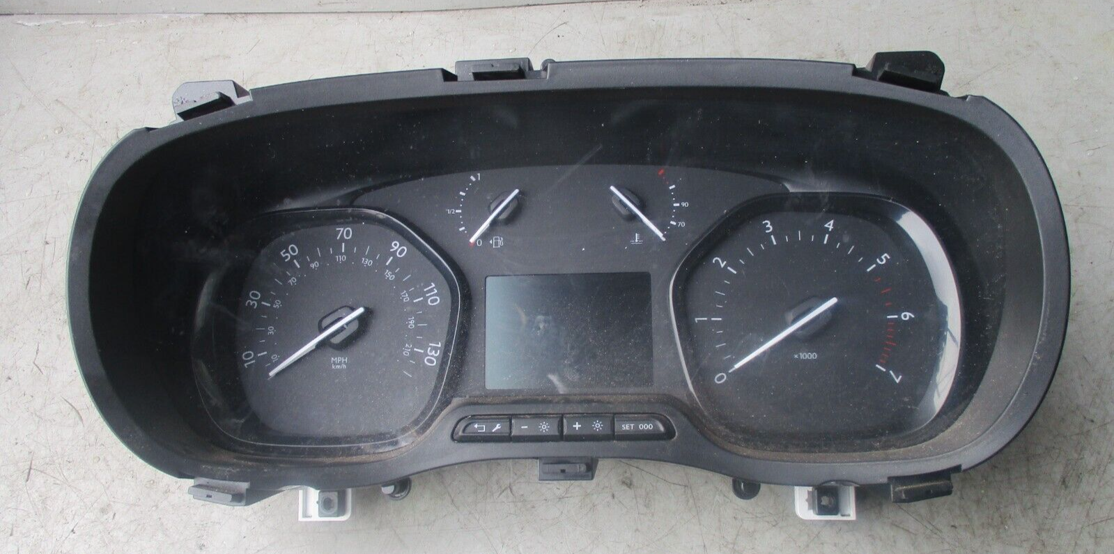 VAUXHALL VIVARO 2021 SPEEDO SPEEDOMETER CLOCK INSTRUMENT 9831168880