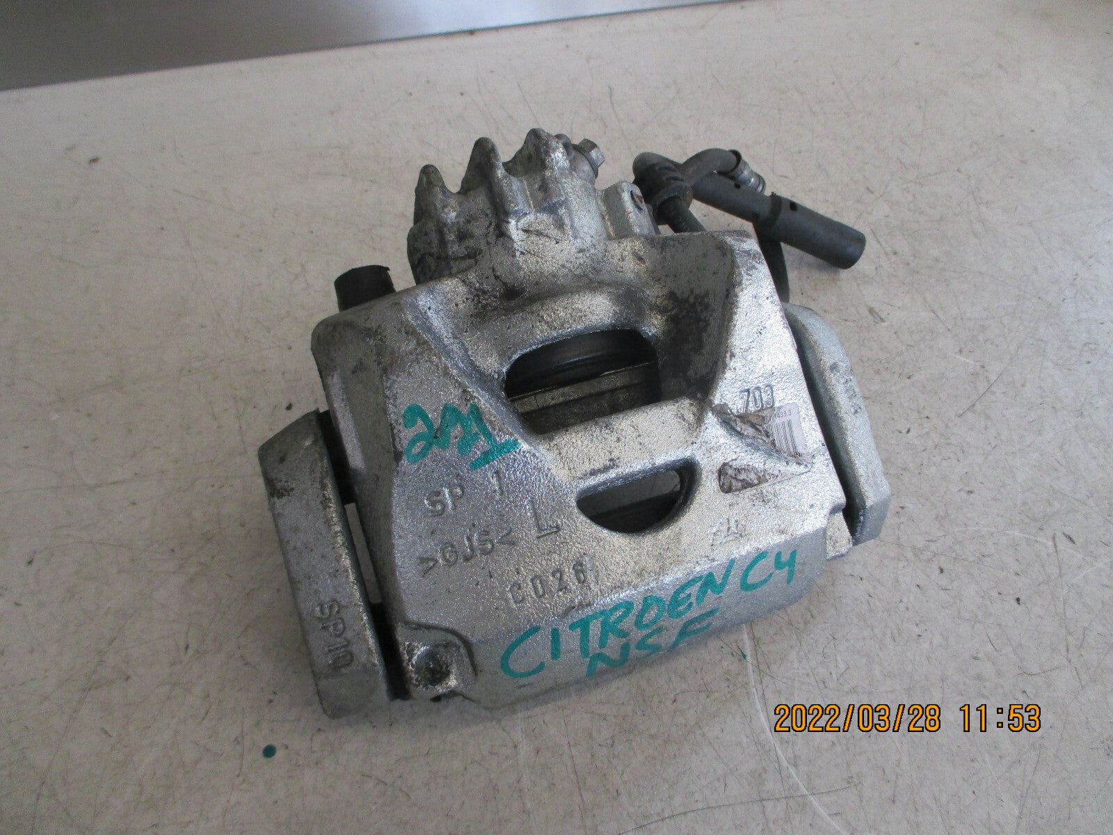 CITROEN C4 MK3 2021 1.2 PETROL NSF PASSENGER SIDE FRONT BRAKE CALIPER